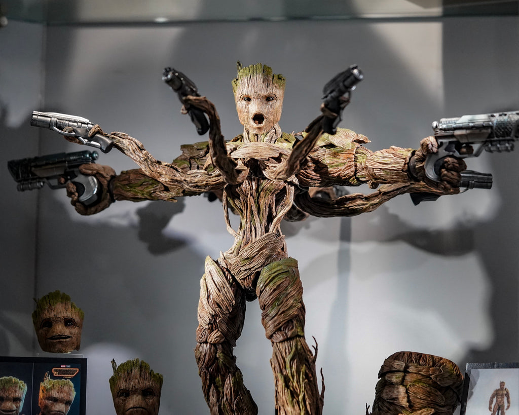 Hot Toys MMS707 Guardians of the Galaxy Volume 3 Groot 1/6 Scale Collectible Figure Deluxe Version