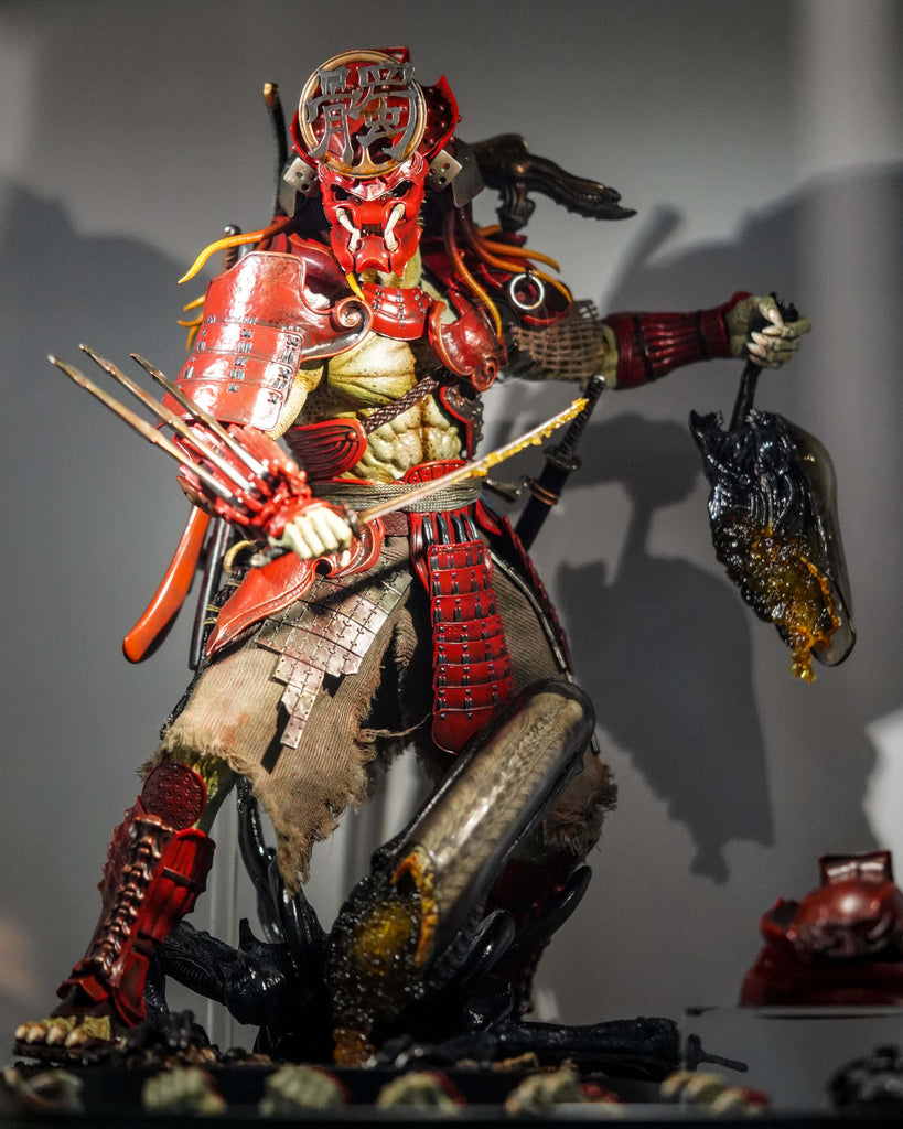 Preorder! Hot Toys AC06B Alien vs Predator 1/6th Scale Akaoni Samurai Predator Collectible Figure Special Edition