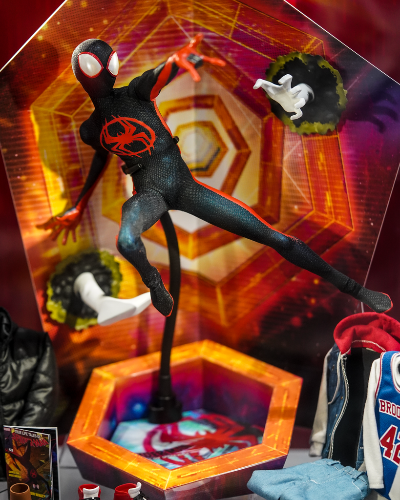 Preorder! Hot Toys MMS710B Spider-man: Across The Spiderverse – Miles Morales 1/6 Scale Collectible Figure (Rebel Base Exclusive)
