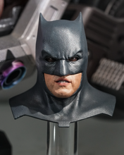 Load image into Gallery viewer, Preorder! Hot Toys MMS705 The Flash – Batman and Batcycle 1/6 Scale Collectible Set