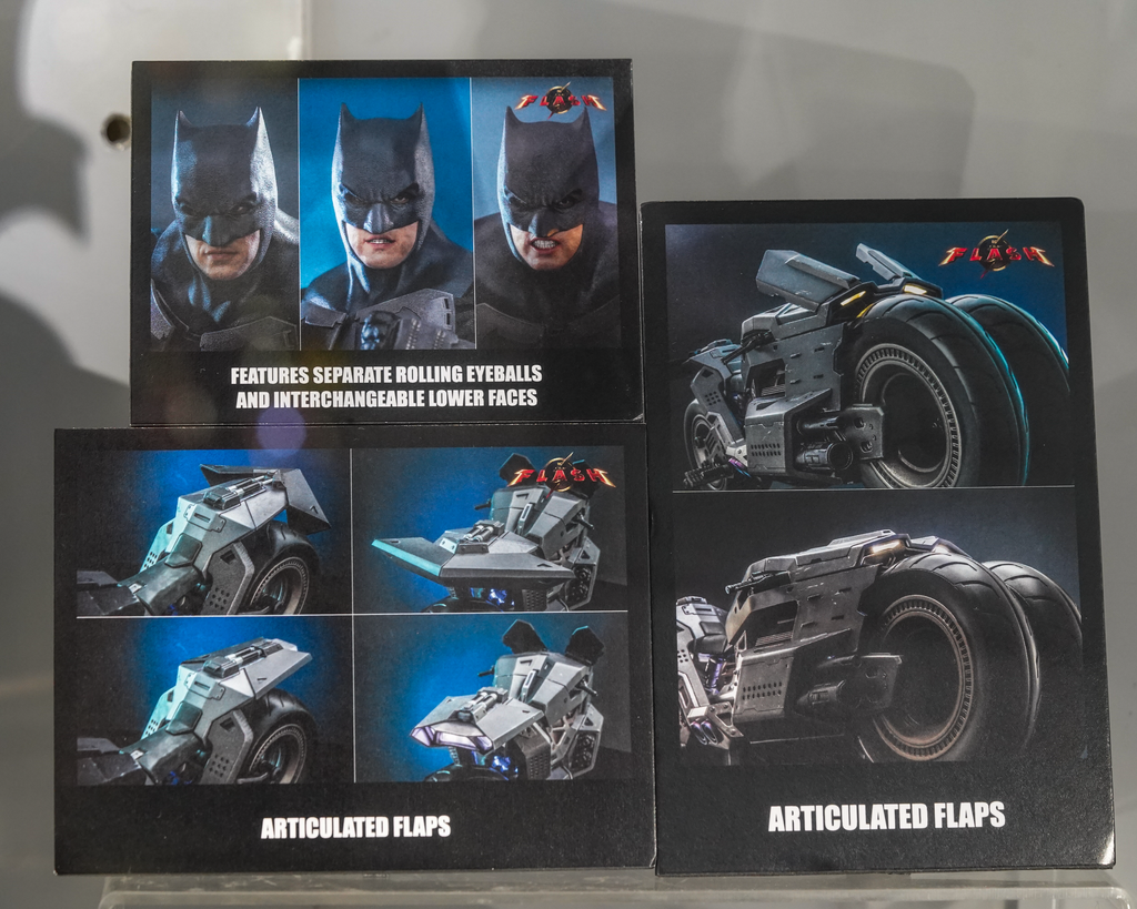 Preorder! Hot Toys MMS705 The Flash – Batman and Batcycle 1/6 Scale Collectible Set