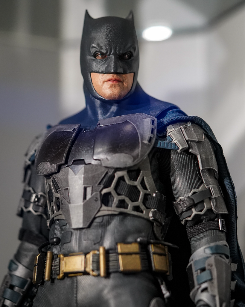 Preorder! Hot Toys MMS703 The Flash – Batman 1/6 Scale Collectible Figure