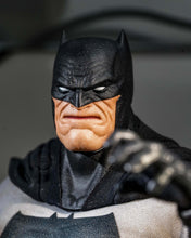 Load image into Gallery viewer, Preorder! Hot Toys CMS024 DC Comic Batman The Dark Knight Returns Batman 1/6 Scale Collectible Figure