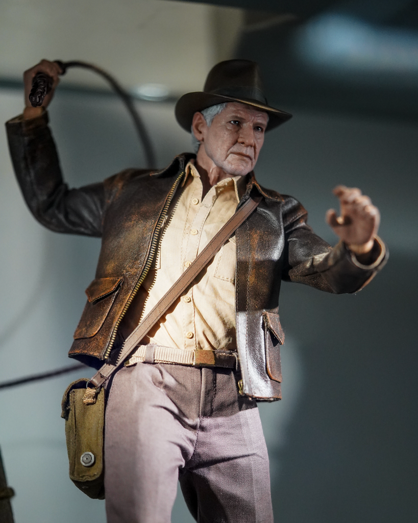 Preorder! Hot Toys MMS717 Indiana Jones and the Dial of Destiny – Indiana Jones 1/6 Scale Collectible Figure (Deluxe Version)