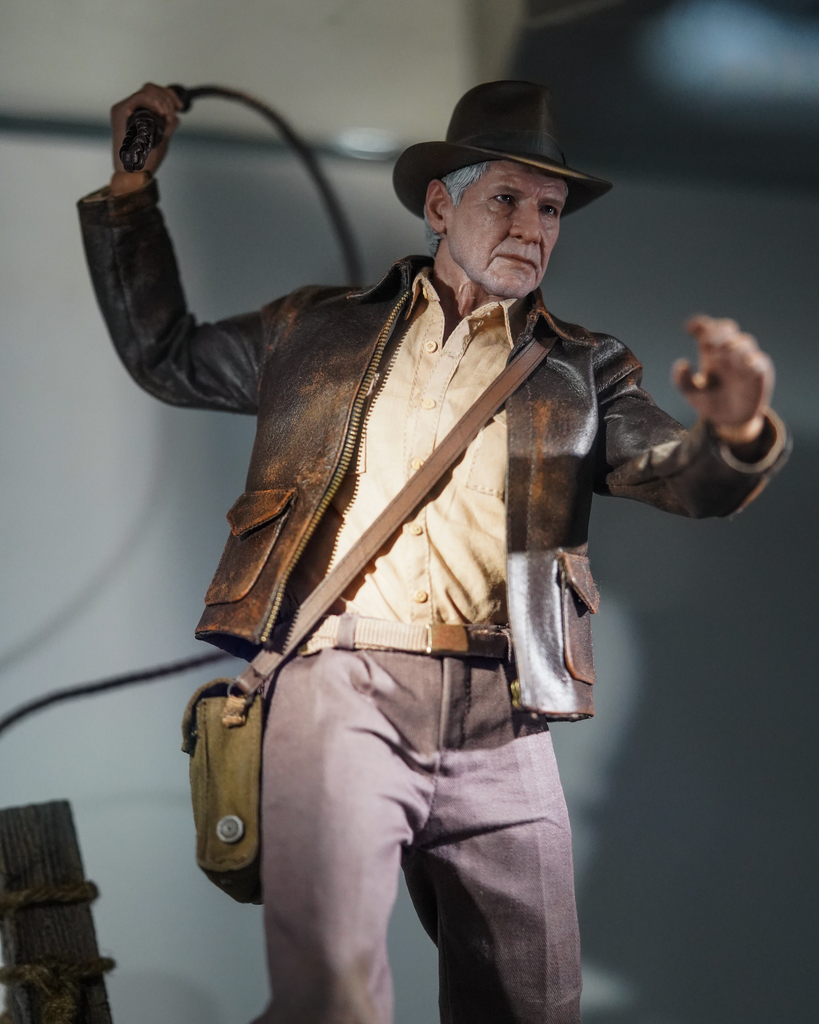 Preorder! Hot Toys MMS717 Indiana Jones and the Dial of Destiny – Indiana Jones 1/6 Scale Collectible Figure (Deluxe Version)