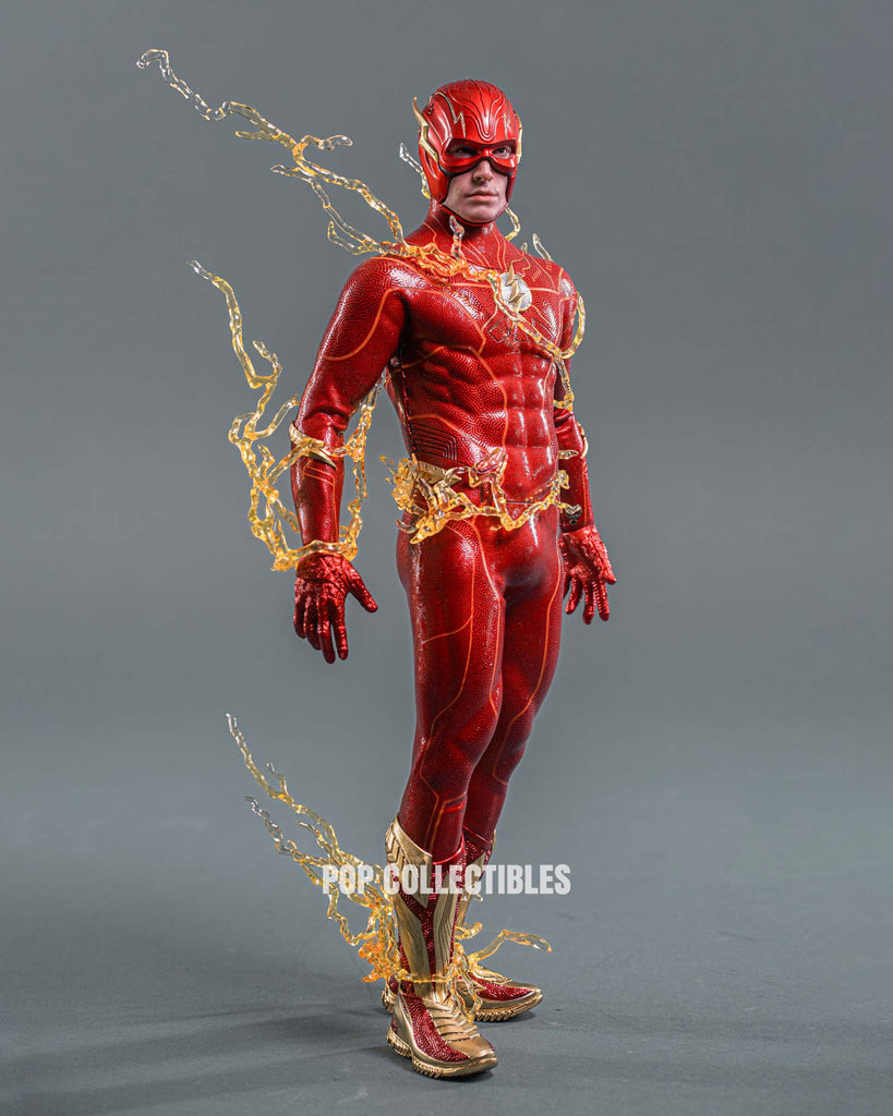 Hot Toys MMS713B The Flash – The Flash 1/6 Scale Collectible Figure (Special Version) with The Life Size The Flash Signet Ring