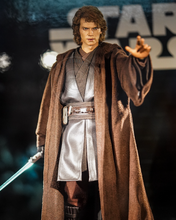 Load image into Gallery viewer, Preorder! Hot Toys DX34AE Star Wars Episode III Revenge of the Sith 1/6th scale Anakin Skywalker TM Collectible Figure Toy Fair Exclusive