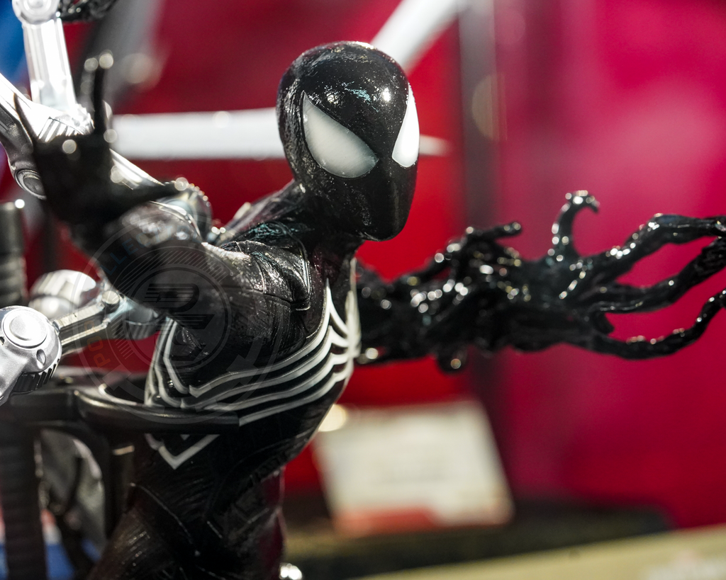Marvel's Spider-Man 2 Video Game – Hot Toys Spider-Man Black Suit Figure -  The Toyark - News