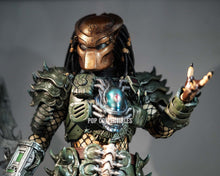 Load image into Gallery viewer, Preorder! Hot Toys CMS029B Predator 1/6th scale Broken Tusk Predator Collectible Figure (Special Edition)