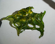 Load image into Gallery viewer, Preorder! Hot Toys CMS029B Predator 1/6th scale Broken Tusk Predator Collectible Figure (Special Edition)