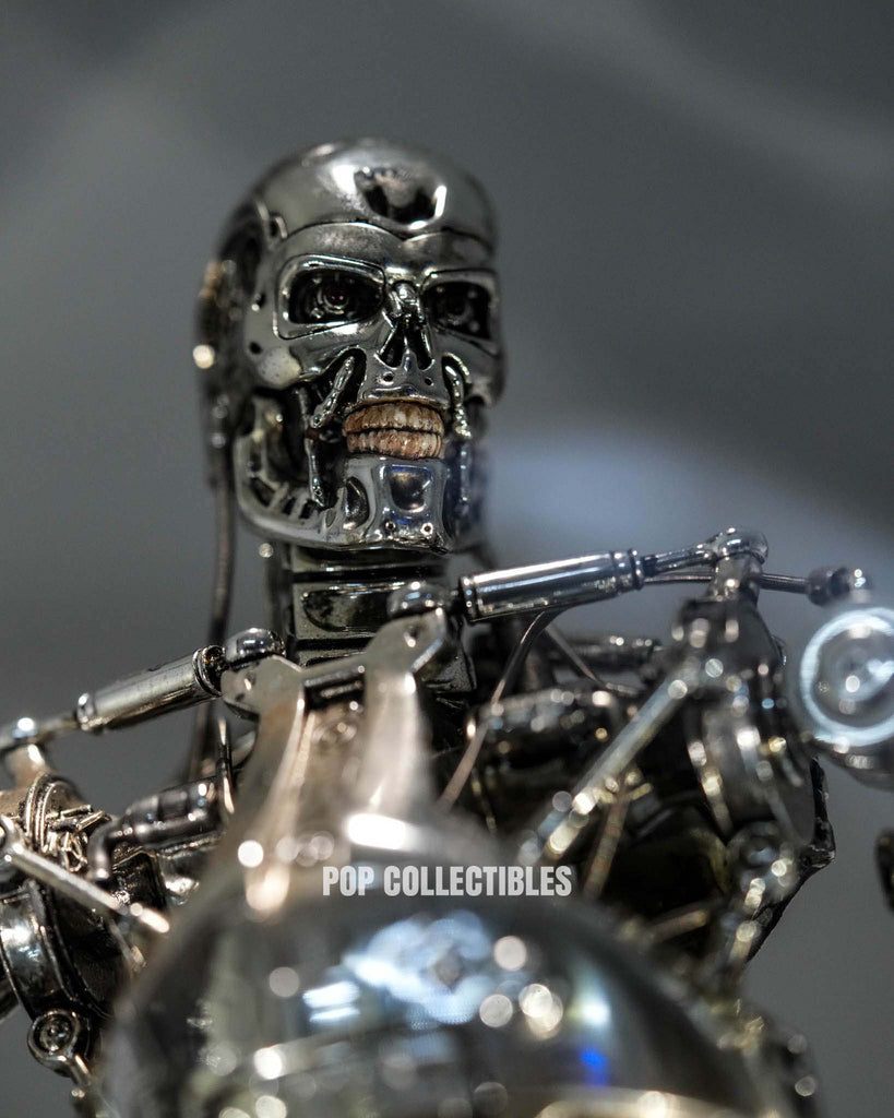 Preorder! Hot Toys MMS840D77 Terminator 2: Judgement Day Diecast Endoskeleton (Battle Damaged) 1/6 scale Collectible Figure