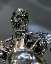 Load image into Gallery viewer, Preorder! Hot Toys MMS840D77 Terminator 2: Judgement Day Diecast Endoskeleton (Battle Damaged) 1/6 scale Collectible Figure