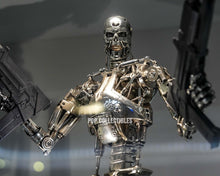 Load image into Gallery viewer, Preorder! Hot Toys MMS840D77 Terminator 2: Judgement Day Diecast Endoskeleton (Battle Damaged) 1/6 scale Collectible Figure