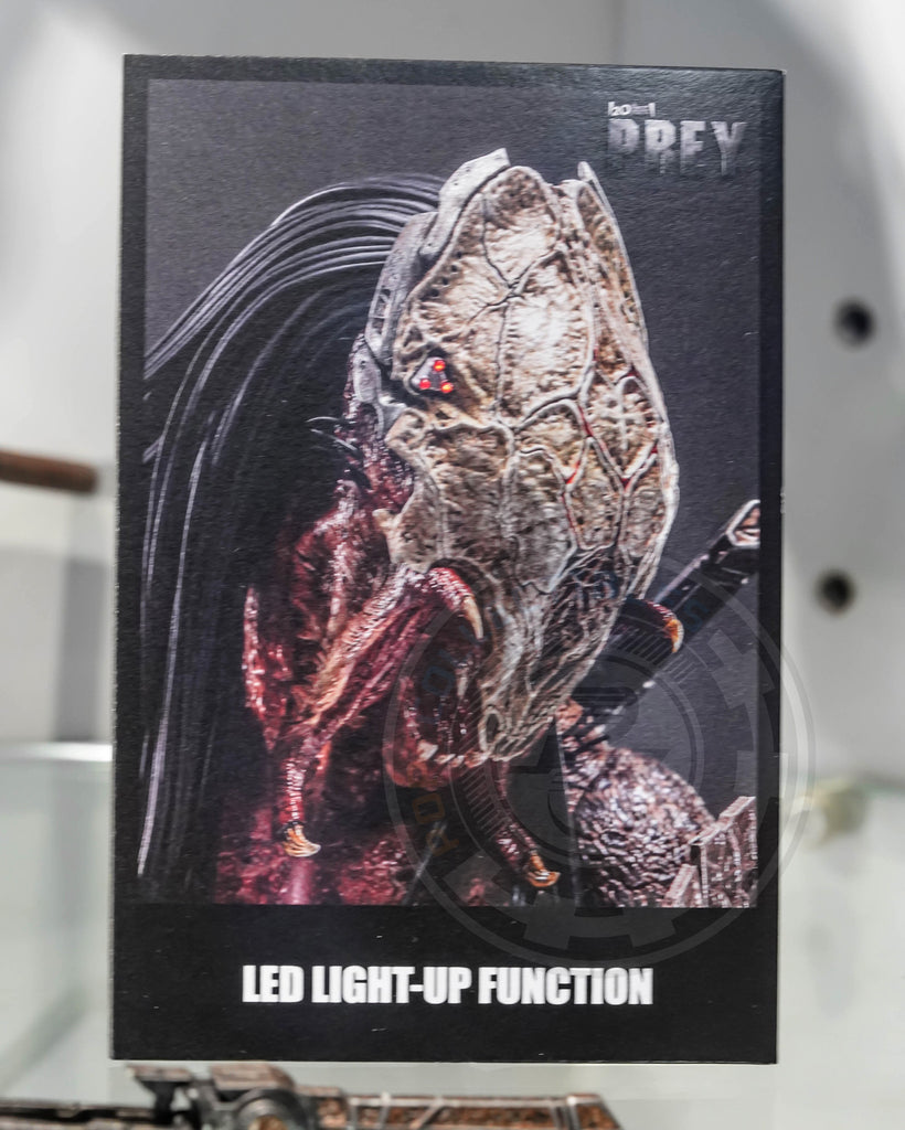 Preorder! Hot Toys TMS114 The Prey Feral Predator 1/6 Scale Collectible Figure