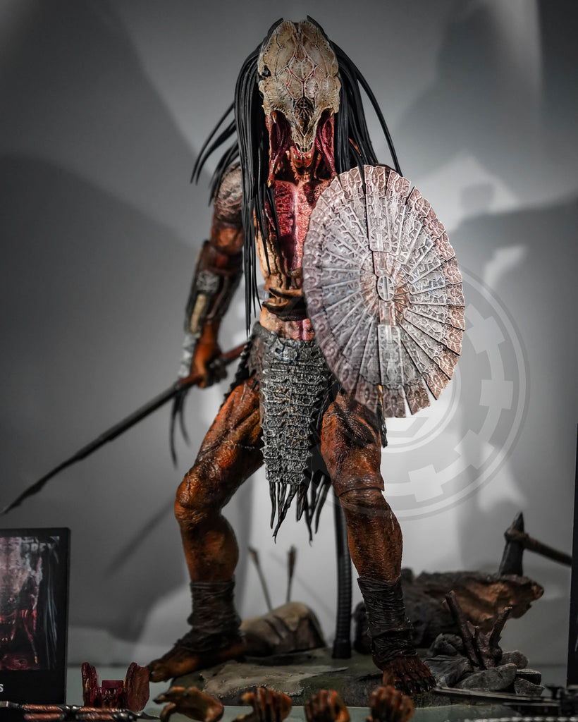 Preorder! Hot Toys TMS114 The Prey Feral Predator 1/6 Scale Collectible Figure