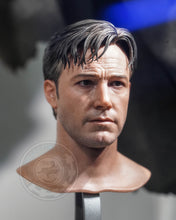 Load image into Gallery viewer, Preorder! Hot Toys MMS732 Batman v Superman: Dawn of Justice - 1/6th scale Batman (2.0) Collectible Figure (Deluxe Version)