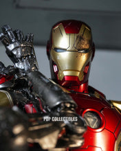 Load image into Gallery viewer, Preorder! Hot Toys MMS866D81 Avengers: Age of Ultron - Iron Man Mark XLIII (2.0) (Deluxe Version) 1/6th Scale Collectible Figure
