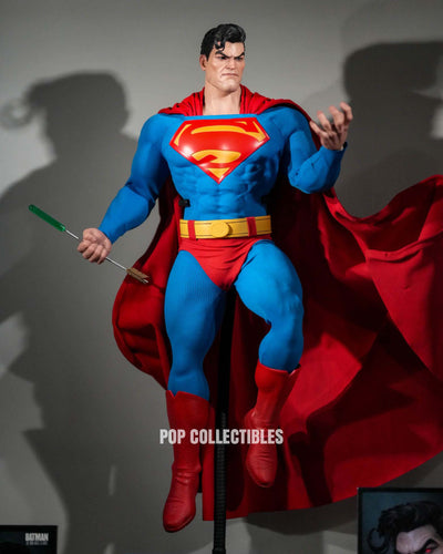 Preorder! Hot Toys CMS032 Batman: The Dark Knight Returns - Superman 1/6th scale Collectible Figure