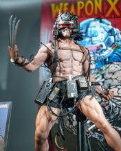 Load image into Gallery viewer, Preorder! Hot Toys CMS034 Marvel Comics 1/6th scale Weapon X Collectible Figure