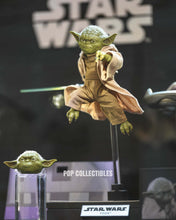 Load image into Gallery viewer, Preorder! Hot Toys MMS878 Star Wars: Revenge of the Sith 1/6th scale Yoda Collectible Figure