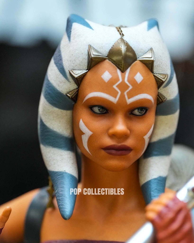 Hot Toys TMS170 Star Wars: The Clone Wars 1/6th scale Ahsoka Tano (Padawan) Collectible Figure [Hot Toys Exclusive]