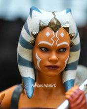Load image into Gallery viewer, Hot Toys TMS170 Star Wars: The Clone Wars 1/6th scale Ahsoka Tano (Padawan) Collectible Figure [Hot Toys Exclusive]