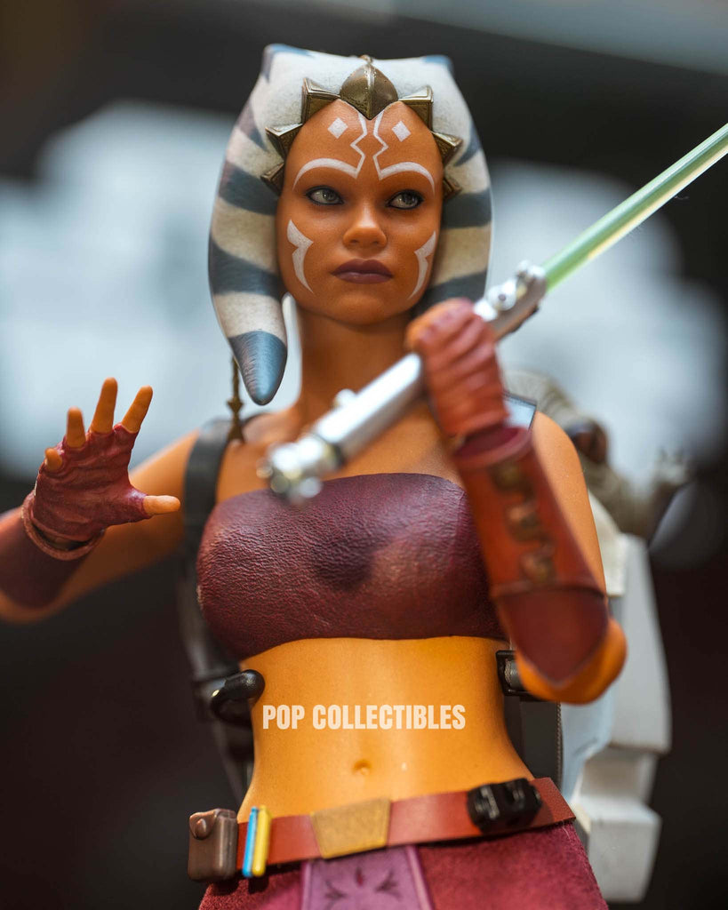 Hot Toys TMS170 Star Wars: The Clone Wars 1/6th scale Ahsoka Tano (Padawan) Collectible Figure [Hot Toys Exclusive]
