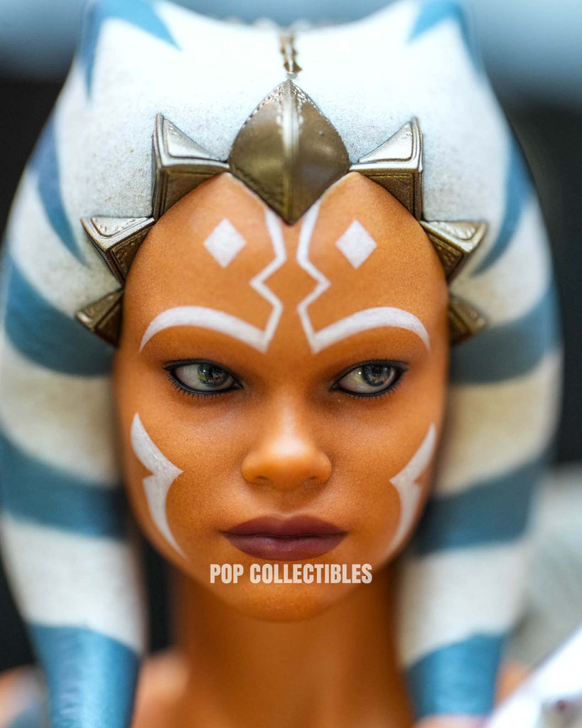 Hot Toys TMS170 Star Wars: The Clone Wars 1/6th scale Ahsoka Tano (Padawan) Collectible Figure [Hot Toys Exclusive]