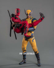 Load image into Gallery viewer, Hot Toys MMS754 Deadpool and Wolverine: Wolverine 1/6 Scale Collectible Figure Deluxe Edition