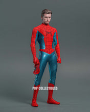 Load image into Gallery viewer, Hot Toys MMS680 Spiderman No Way Home Spiderman New Red and Blue Suit Deluxe Edition 1/6 Scale Collectible Figure