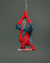 Load image into Gallery viewer, Hot Toys MMS680 Spiderman No Way Home Spiderman New Red and Blue Suit Deluxe Edition 1/6 Scale Collectible Figure