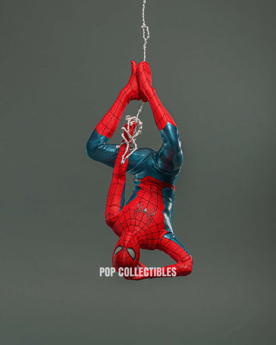 Hot Toys MMS680 Spiderman No Way Home Spiderman New Red and Blue Suit Deluxe Edition 1/6 Scale Collectible Figure