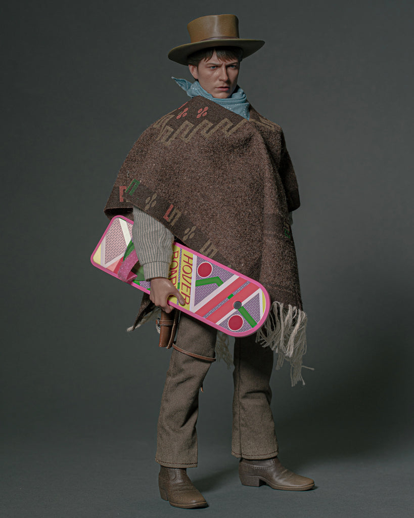 Hot Toys MMS616 Retour vers le Futur Part III (Back to the Future Part III) Collectible Action Figurine 1/6 Marty McFly 28cm Hot Toys MMS616 Retour vers le Futur Part III (Back to the Future Part III) Collectible Action Figurine 1/6 Marty McFly 28cm