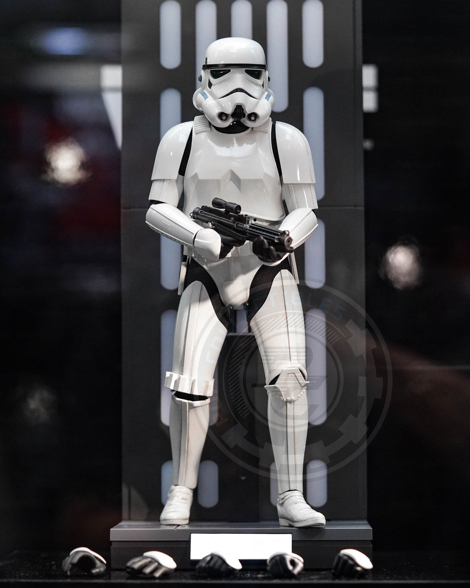 Hot Toys MMS736 Star Wars Stormtrooper With Death Star 1/6th