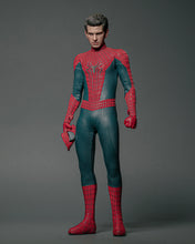 Load image into Gallery viewer, Hot Toys MMS658 The Amazing Spiderman 2  The Amazing Spiderman 1/6 Scale Collectible Figure