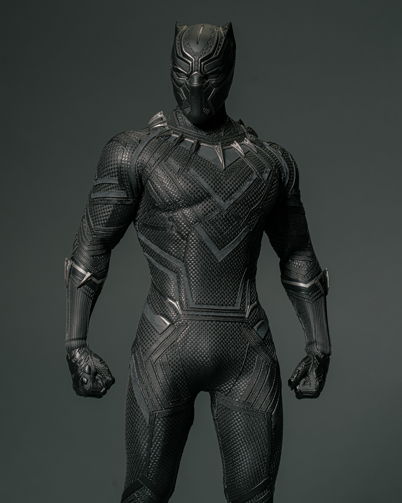 Hot Toys MMS671 Black Panther Legacy Black Panther (Original Suit) 1/6 Scale Collectible Figure