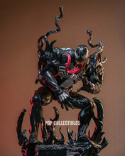 Load image into Gallery viewer, Hot Toys CMS023 Marvel Comics Venom 1/6th Scale Collectible Figure