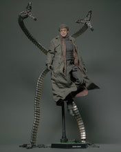 Load image into Gallery viewer, Hot Toys MMS633 Spiderman No Way Home Doc Ock Deluxe Edition 1/6 Scale Collectible Figure