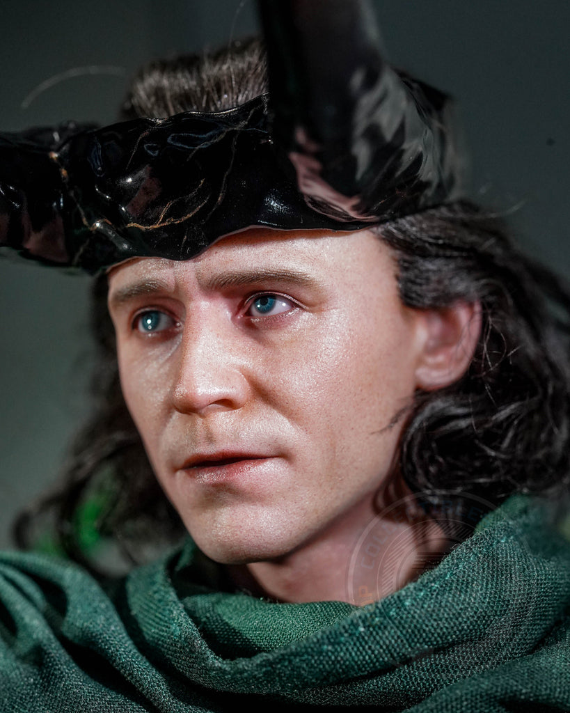 Preorder! Hot Toys DX41AE Loki God Loki 1/6th Scale Collectible Figure (Artisan Edition) Limited Edition