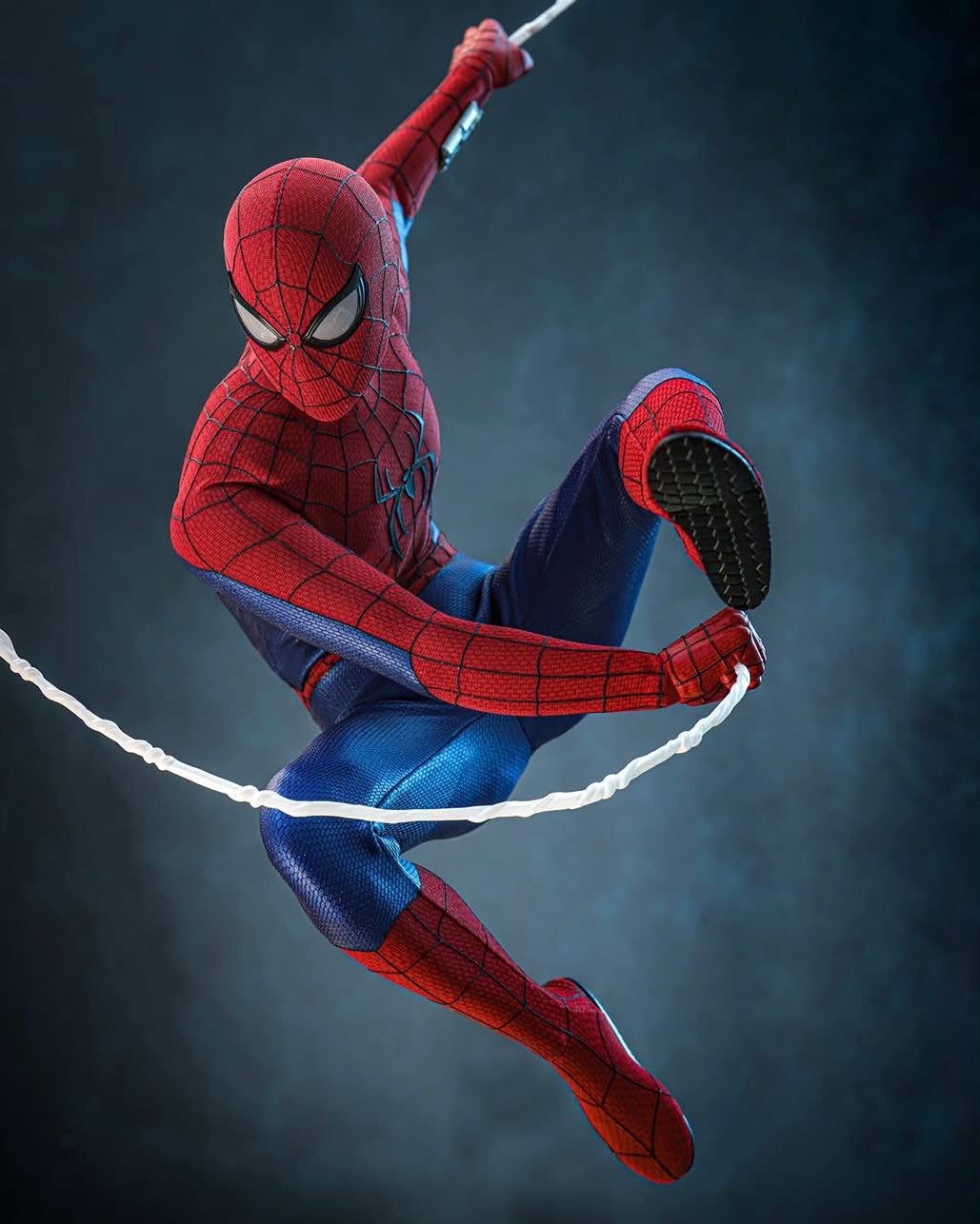 Hot Toys MMS892 Spider Man: Brand New Day Spider Man 1/6th scale