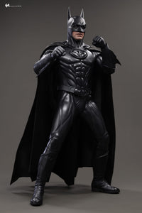 Hot Toys MMS786 Batman & Robin 1/6th scale Batman Collectible Figure