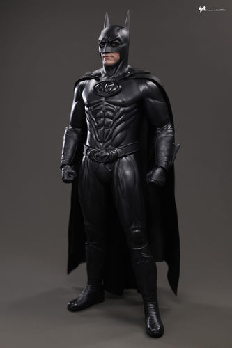 Hot Toys MMS786 Batman & Robin 1/6th scale Batman Collectible Figure