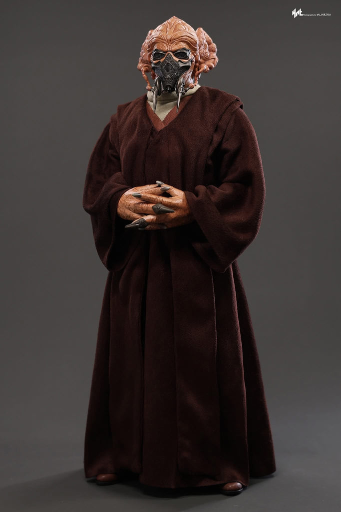 Hot Toys MMS785 Star Wars: Episode III Revenge of the Sith 1/6th scale Plo Koon Collectible Figure