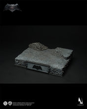 Load image into Gallery viewer, Preorder! INART Batman v Superman: Dawn of Justice Batman 1/6 Scale Collectible Figure