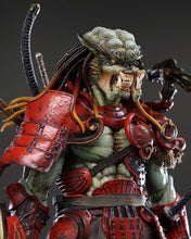 Load image into Gallery viewer, Hot Toys AC06B Alien vs Predator 1/6th Scale Akaoni Samurai Predator Collectible Figure Special Edition
