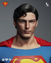 Load image into Gallery viewer, Preorder! INART Superman (1978) Superman and Clark Kent 1/6 scale Collectible Figure Set Premium Edition