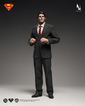 Load image into Gallery viewer, Preorder! INART Superman (1978) Superman and Clark Kent 1/6 scale Collectible Figure Set Premium Edition