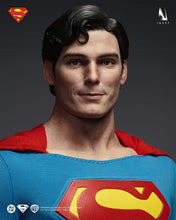 Load image into Gallery viewer, Preorder! INART Superman (1978) Superman and Clark Kent 1/6 scale Collectible Figure Set Premium Edition