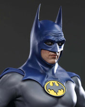 Load image into Gallery viewer, Hot Toys MMS834 The Flash 1/6th scale Batman (Blue &amp; Grey Suit) Collectible Figure [Hot Toys Exclusive]