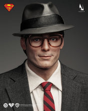 Load image into Gallery viewer, Preorder! INART Superman (1978) Superman and Clark Kent 1/6 scale Collectible Figure Set Premium Edition